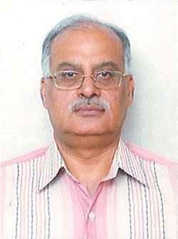 Dr. Prajneshu